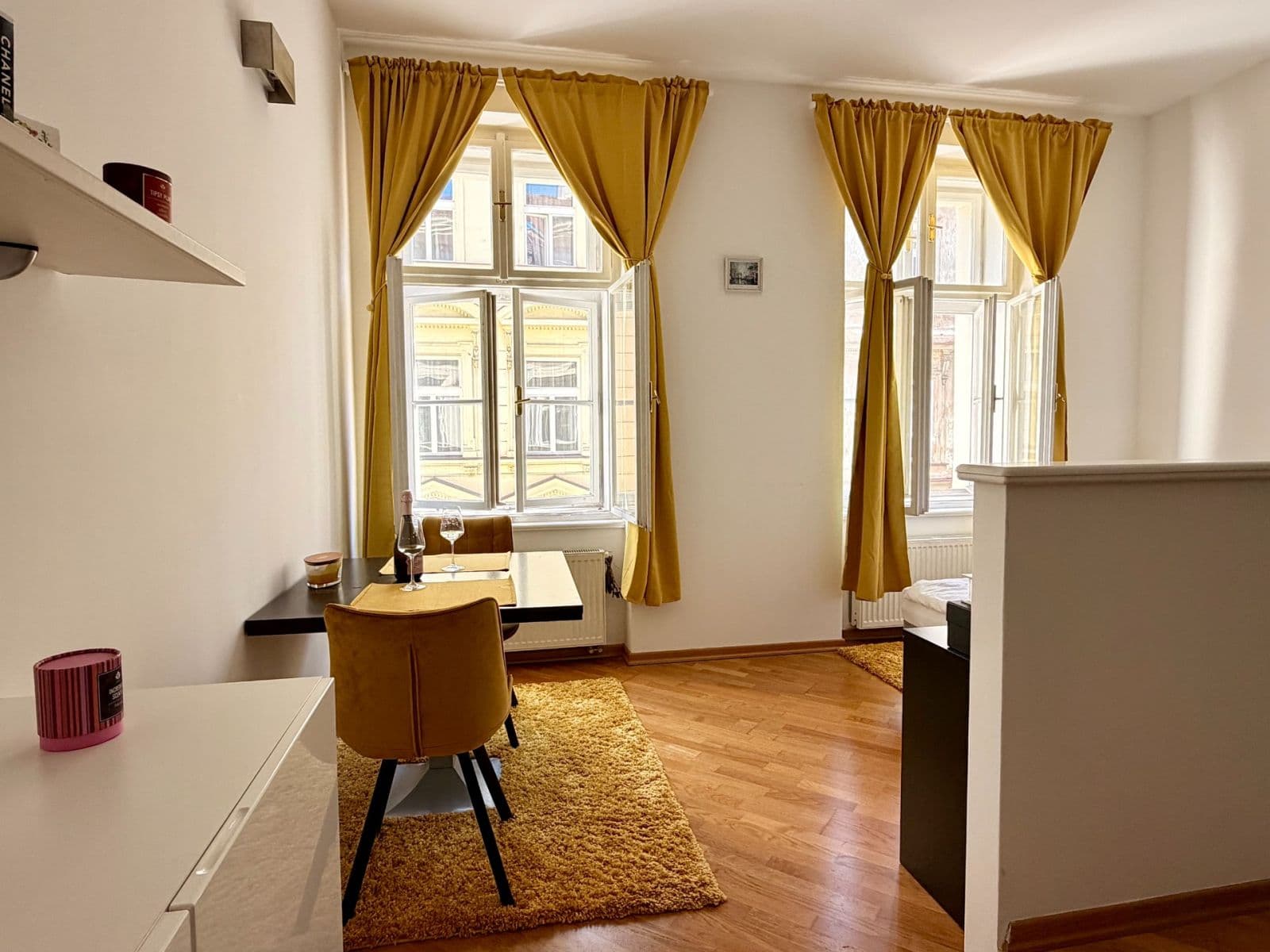 Pronájem bytu 1+kk 37 m², Staropramenná, Praha, Praha Pronájem bytu 1+kk 37 m², Staropramenná, Praha, Praha