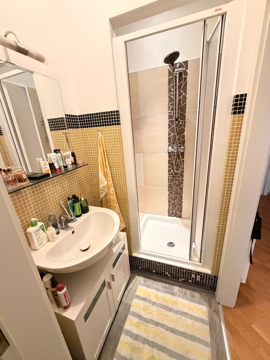 Pronájem bytu 1+kk 37 m², Staropramenná, Praha, Praha Pronájem bytu 1+kk 37 m², Staropramenná, Praha, Praha