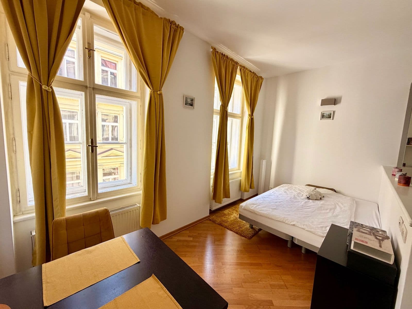 Pronájem bytu 1+kk 37 m², Staropramenná, Praha, Praha Pronájem bytu 1+kk 37 m², Staropramenná, Praha, Praha