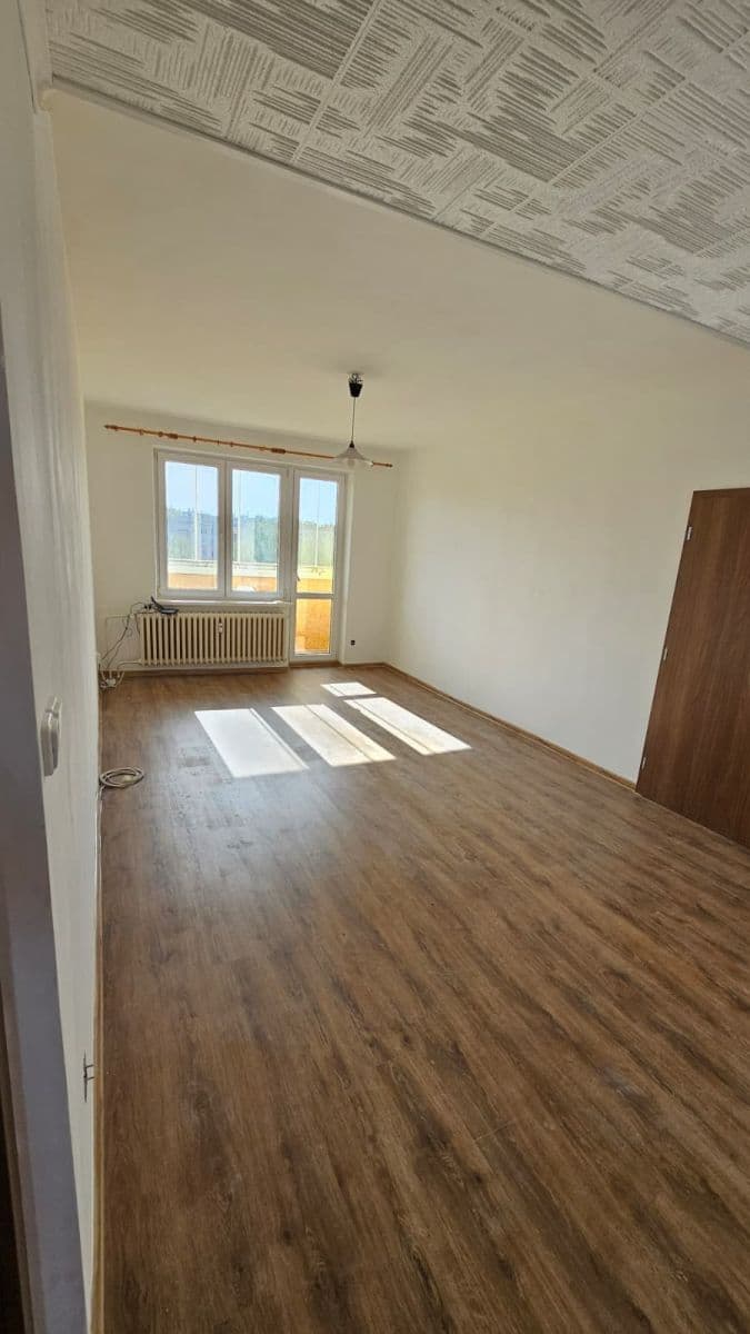 Pronájem bytu 3+1 65 m², Kopernikova, Třinec, Moravskoslezský kraj Pronájem bytu 3+1 65 m², Kopernikova, Třinec, Moravskoslezský kraj