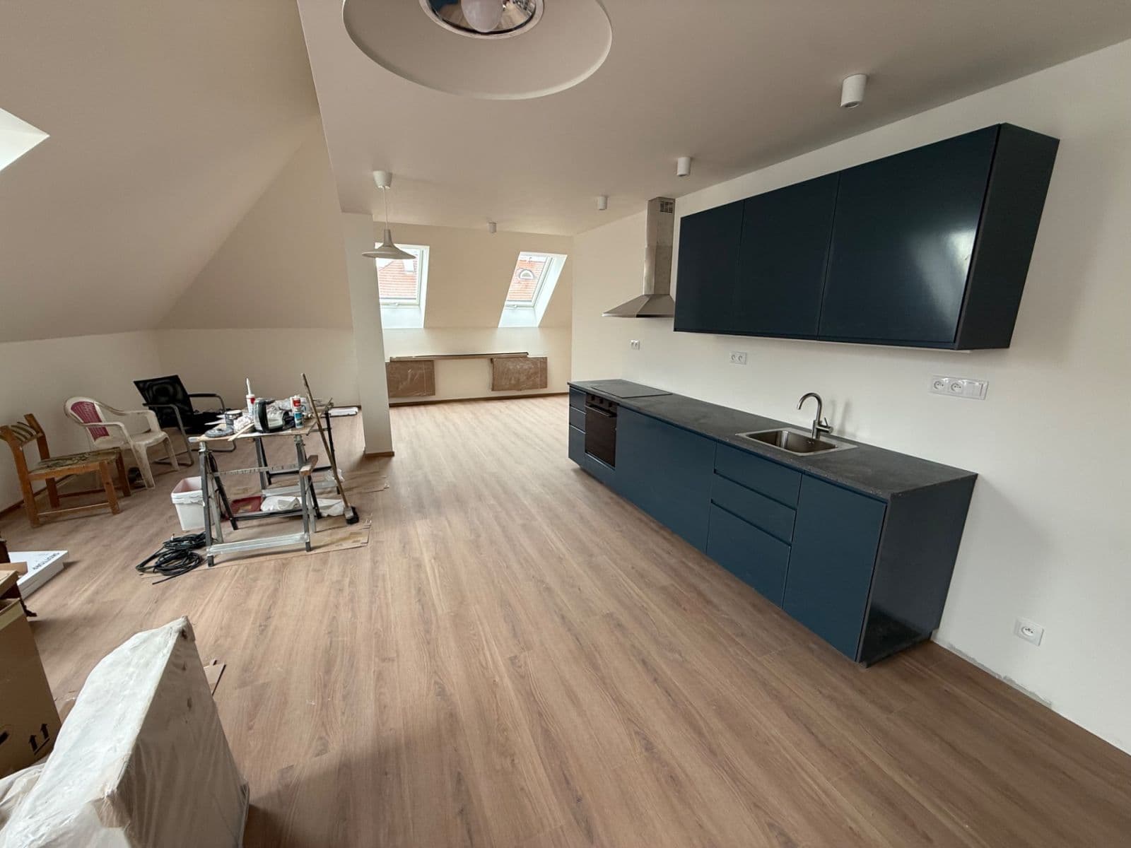 Pronájem bytu 2+kk 100 m², Chodská, Praha, Praha Pronájem bytu 2+kk 100 m², Chodská, Praha, Praha