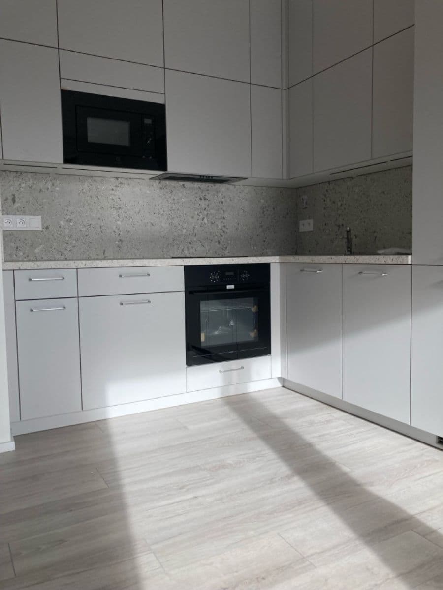 Pronájem bytu 1+kk 27 m², Brno, Jihomoravský kraj Pronájem bytu 1+kk 27 m², Brno, Jihomoravský kraj