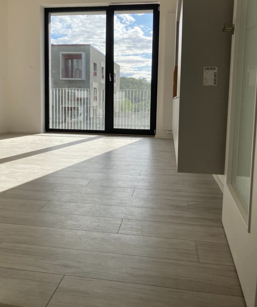Pronájem bytu 1+kk 27 m², Brno, Jihomoravský kraj Pronájem bytu 1+kk 27 m², Brno, Jihomoravský kraj