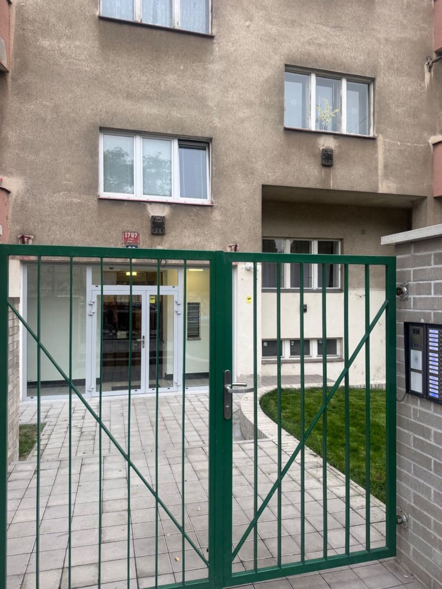 Pronájem bytu 2+kk 45 m², Jičínská, Praha, Praha Pronájem bytu 2+kk 45 m², Jičínská, Praha, Praha