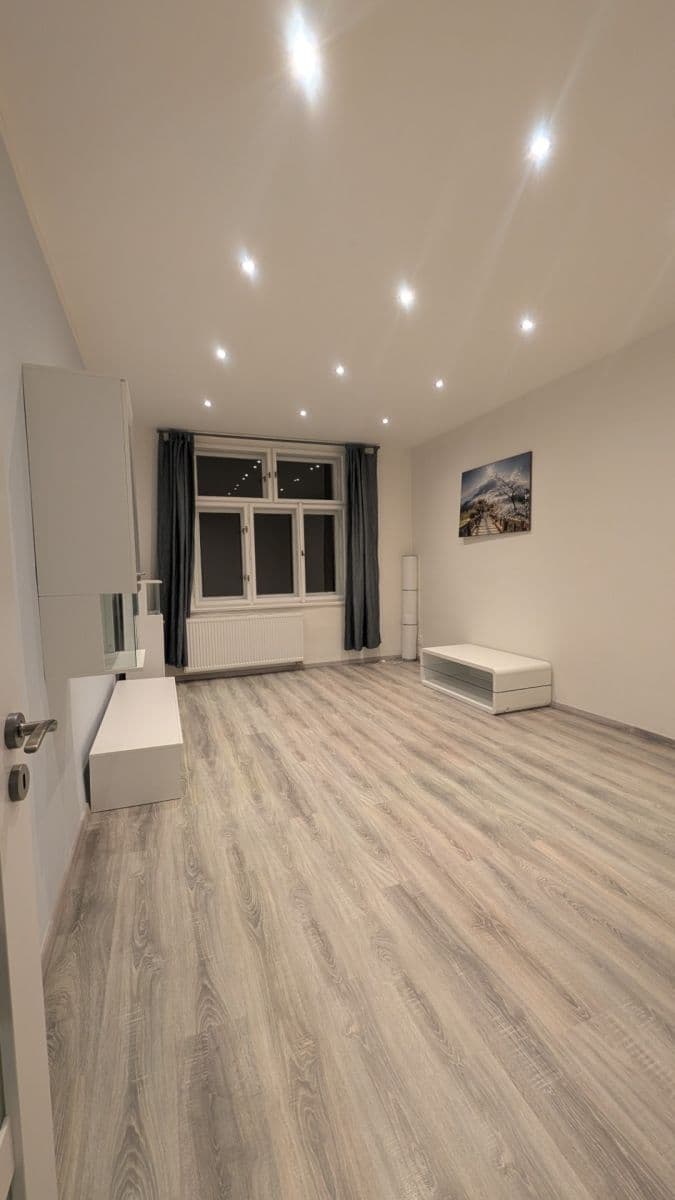Pronájem bytu 2+1 59 m², Jaurisova, Praha, Praha Pronájem bytu 2+1 59 m², Jaurisova, Praha, Praha