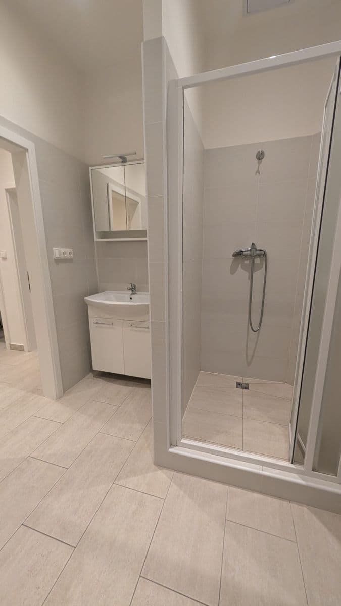 Pronájem bytu 2+1 59 m², Jaurisova, Praha, Praha Pronájem bytu 2+1 59 m², Jaurisova, Praha, Praha