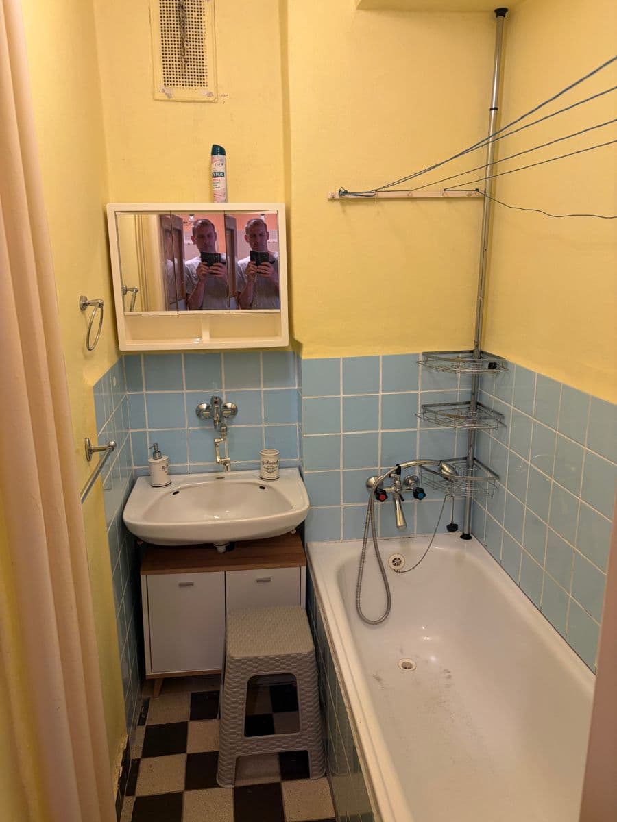 Pronájem bytu 1+1 43 m², 17. listopadu, Ostrava, Moravskoslezský kraj Pronájem bytu 1+1 43 m², 17. listopadu, Ostrava, Moravskoslezský kraj