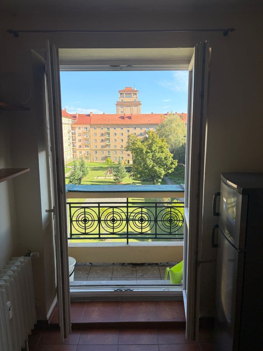 Pronájem bytu 1+1 43 m², 17. listopadu, Ostrava, Moravskoslezský kraj Pronájem bytu 1+1 43 m², 17. listopadu, Ostrava, Moravskoslezský kraj