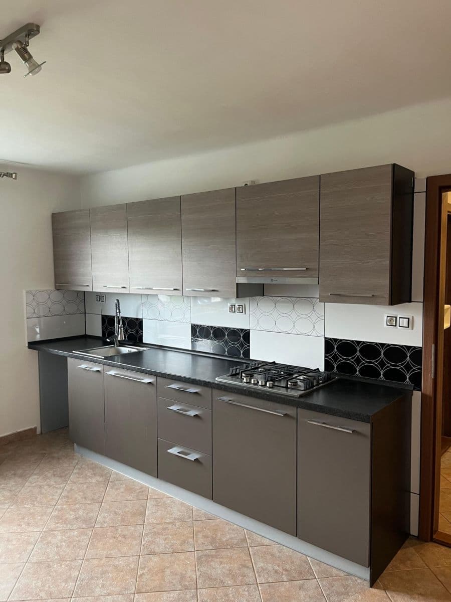 Prodej bytu 2+1 58 m², Zahradní, Horní Slavkov, Karlovarský kraj Prodej bytu 2+1 58 m², Zahradní, Horní Slavkov, Karlovarský kraj
