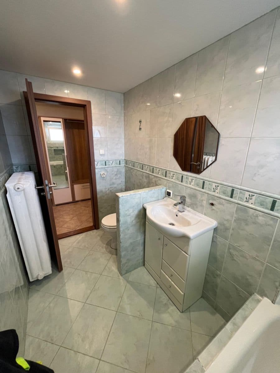Prodej bytu 2+1 58 m², Zahradní, Horní Slavkov, Karlovarský kraj Prodej bytu 2+1 58 m², Zahradní, Horní Slavkov, Karlovarský kraj