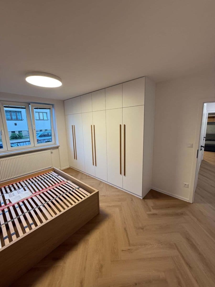 Pronájem bytu 2+kk 52 m², Achátová, Nová Paka, Královéhradecký kraj Pronájem bytu 2+kk 52 m², Achátová, Nová Paka, Královéhradecký kraj