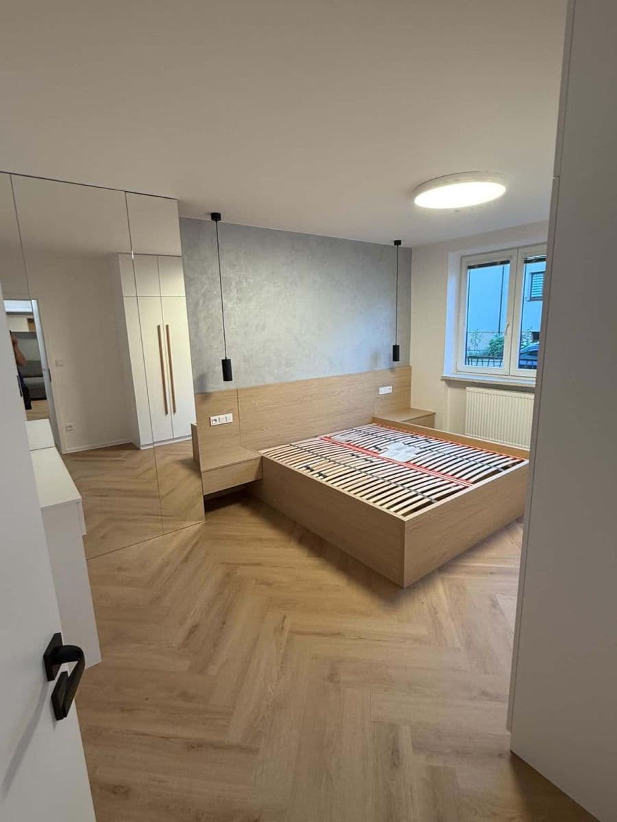 Pronájem bytu 2+kk 52 m², Achátová, Nová Paka, Královéhradecký kraj Pronájem bytu 2+kk 52 m², Achátová, Nová Paka, Královéhradecký kraj