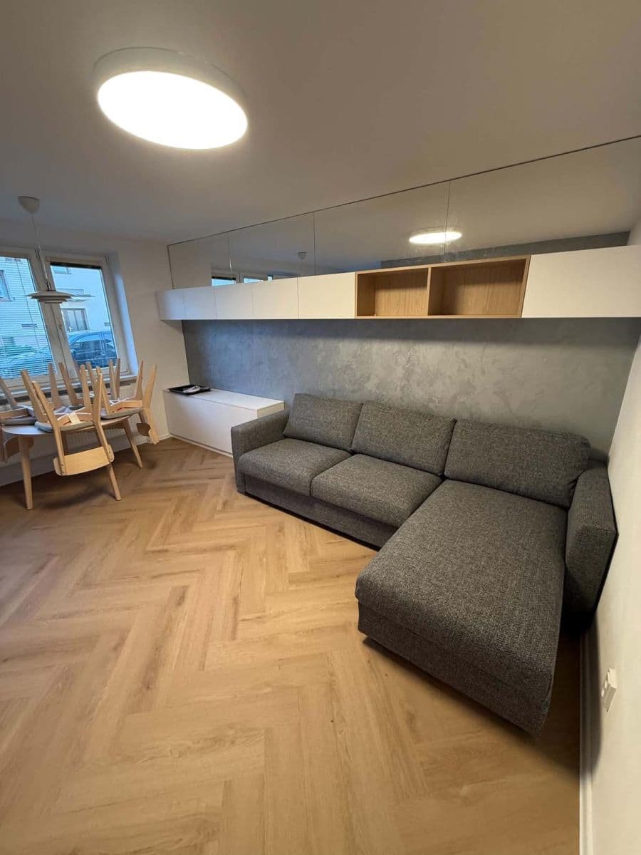 Pronájem bytu 2+kk 52 m², Achátová, Nová Paka, Královéhradecký kraj Pronájem bytu 2+kk 52 m², Achátová, Nová Paka, Královéhradecký kraj