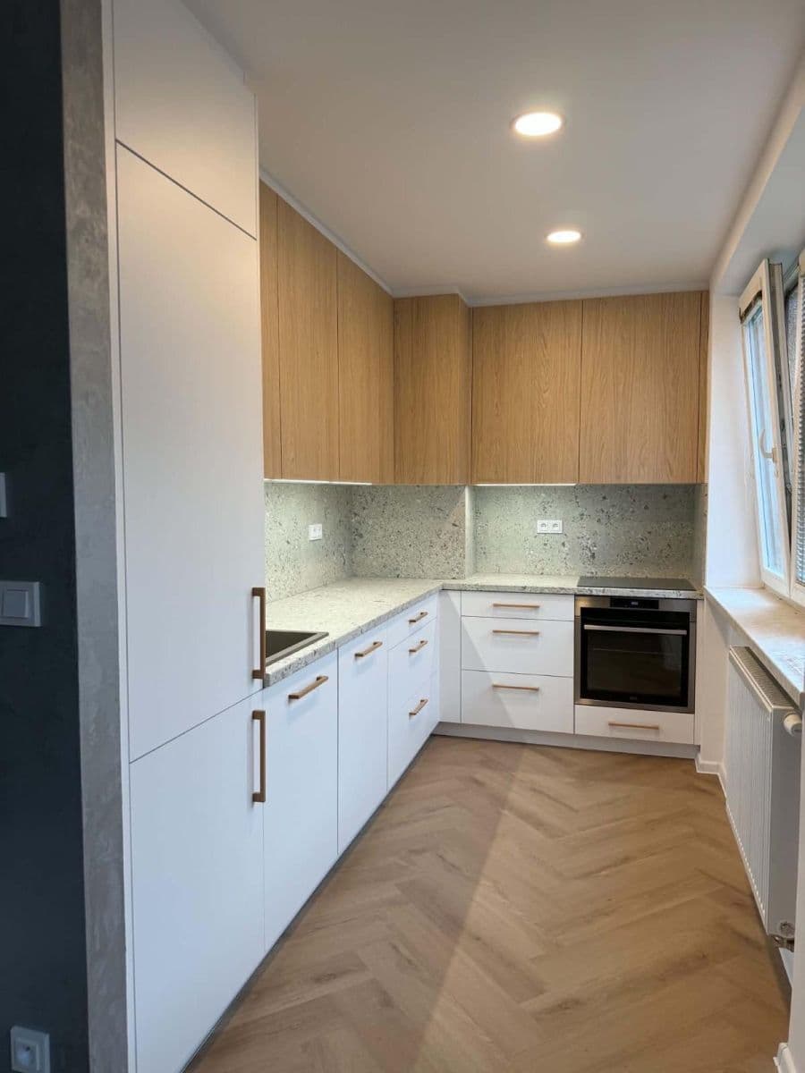 Pronájem bytu 2+kk 52 m², Achátová, Nová Paka, Královéhradecký kraj Pronájem bytu 2+kk 52 m², Achátová, Nová Paka, Královéhradecký kraj