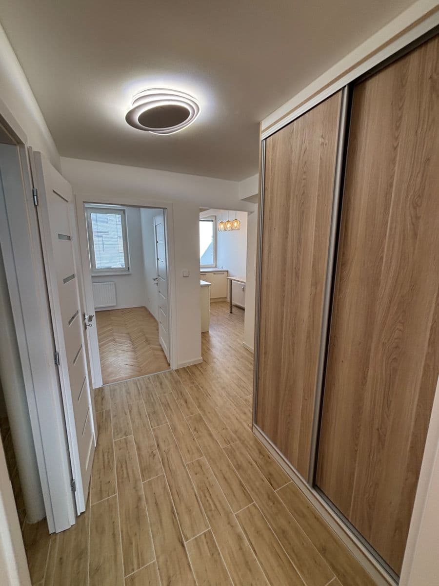 Pronájem bytu 2+1 50 m², Jurečkova, Ostrava, Moravskoslezský kraj Pronájem bytu 2+1 50 m², Jurečkova, Ostrava, Moravskoslezský kraj