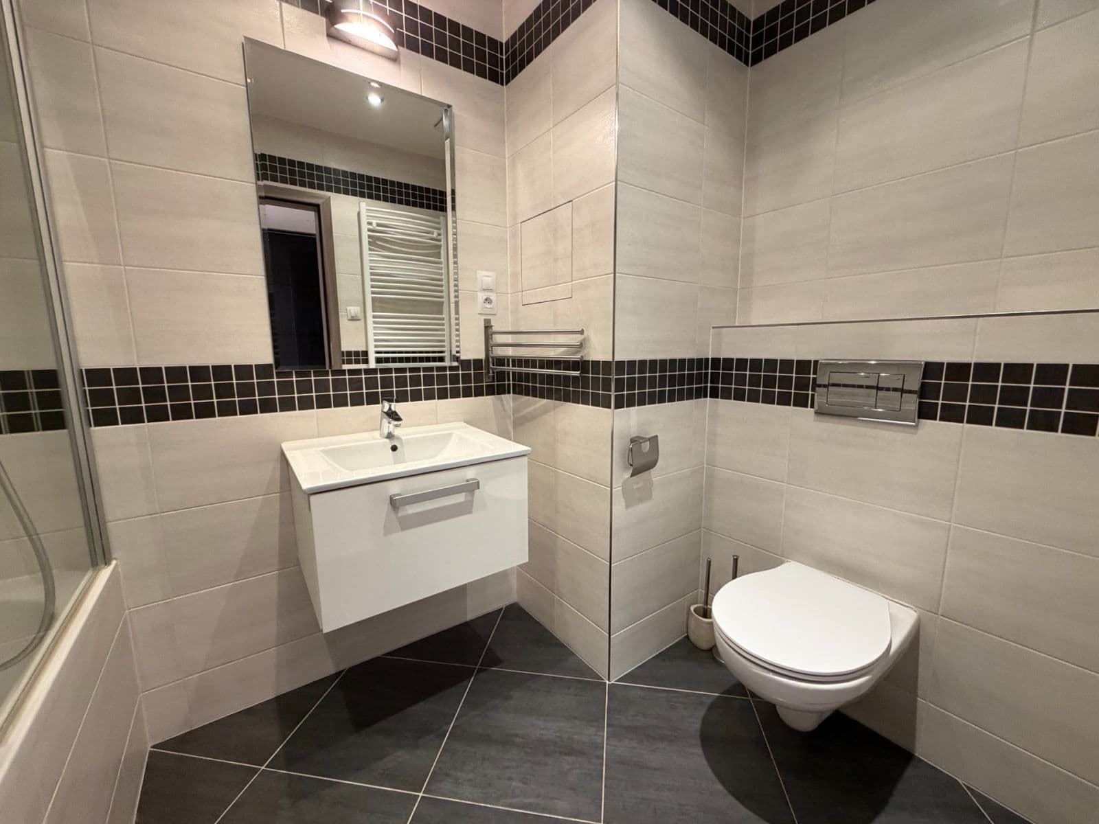 Pronájem bytu 2+kk 61 m², Na Maninách, Praha, Praha Pronájem bytu 2+kk 61 m², Na Maninách, Praha, Praha
