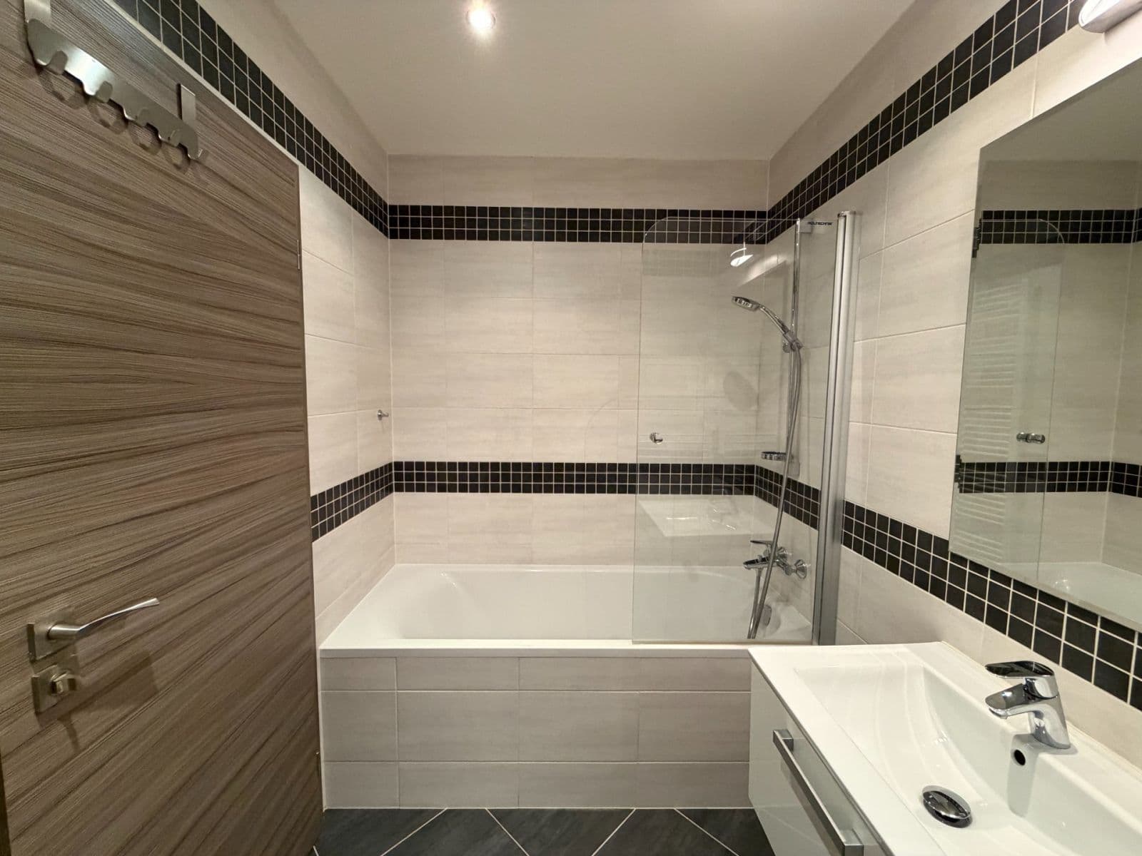 Pronájem bytu 2+kk 61 m², Na Maninách, Praha, Praha Pronájem bytu 2+kk 61 m², Na Maninách, Praha, Praha