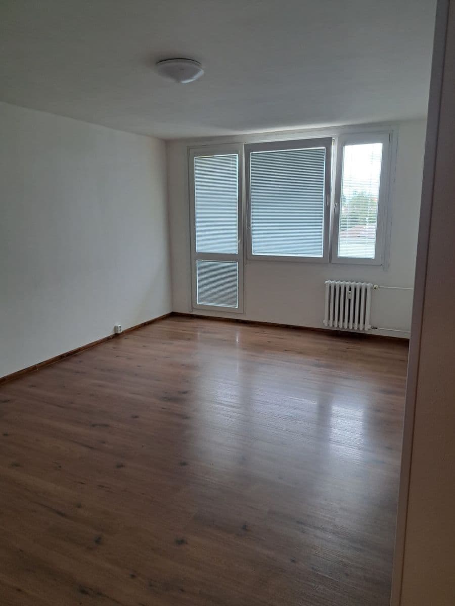 Prodej bytu 3+1 74 m², Kuželova, Praha, Praha Prodej bytu 3+1 74 m², Kuželova, Praha, Praha