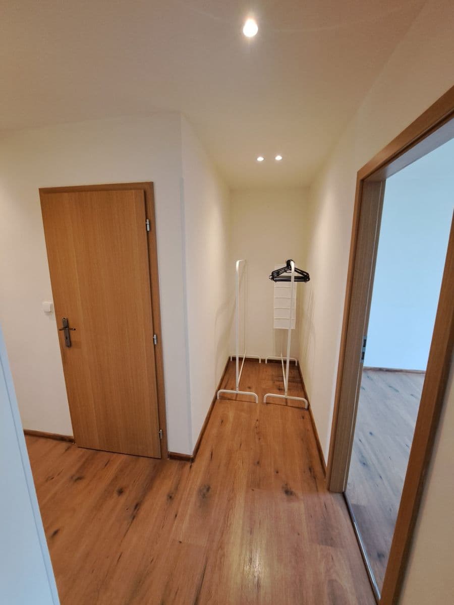 Prodej bytu 3+1 74 m², Kuželova, Praha, Praha Prodej bytu 3+1 74 m², Kuželova, Praha, Praha