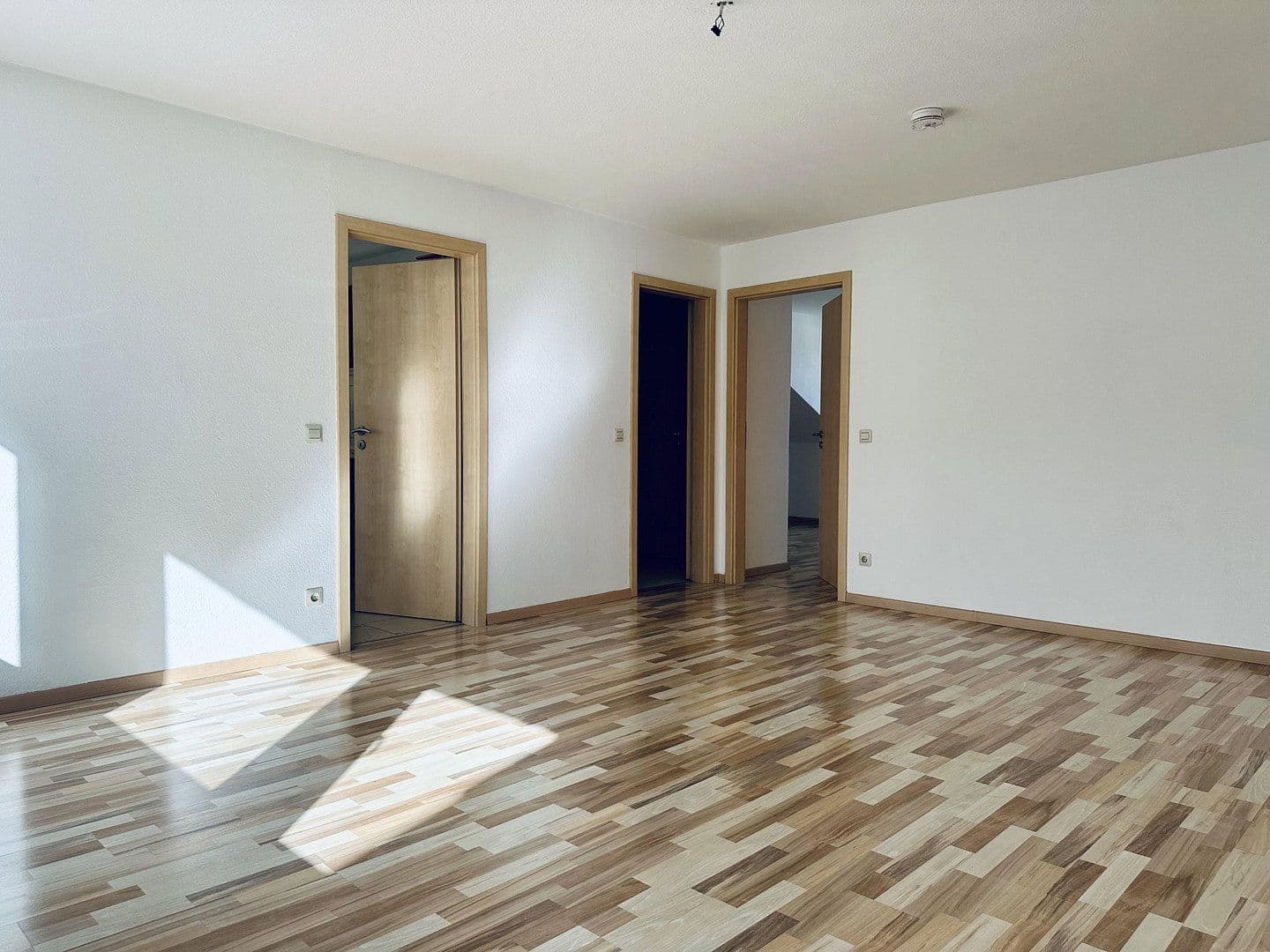 Pronájem bytu 4+1 83 m², Hohenzollernstraße, Koblenz, Porýní-Falc Pronájem bytu 4+1 83 m², Hohenzollernstraße, Koblenz, Porýní-Falc