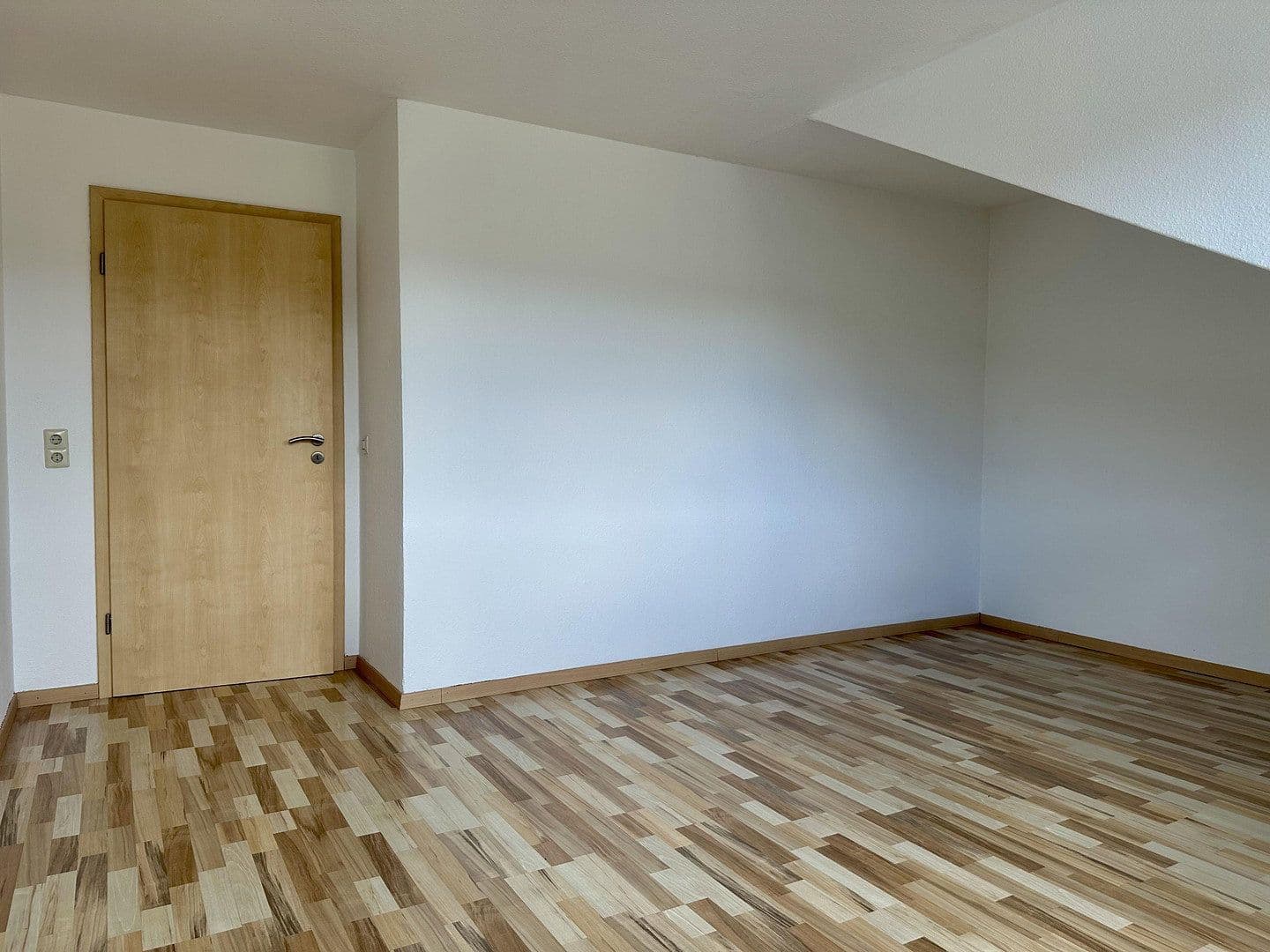 Pronájem bytu 4+1 83 m², Hohenzollernstraße, Koblenz, Porýní-Falc Pronájem bytu 4+1 83 m², Hohenzollernstraße, Koblenz, Porýní-Falc