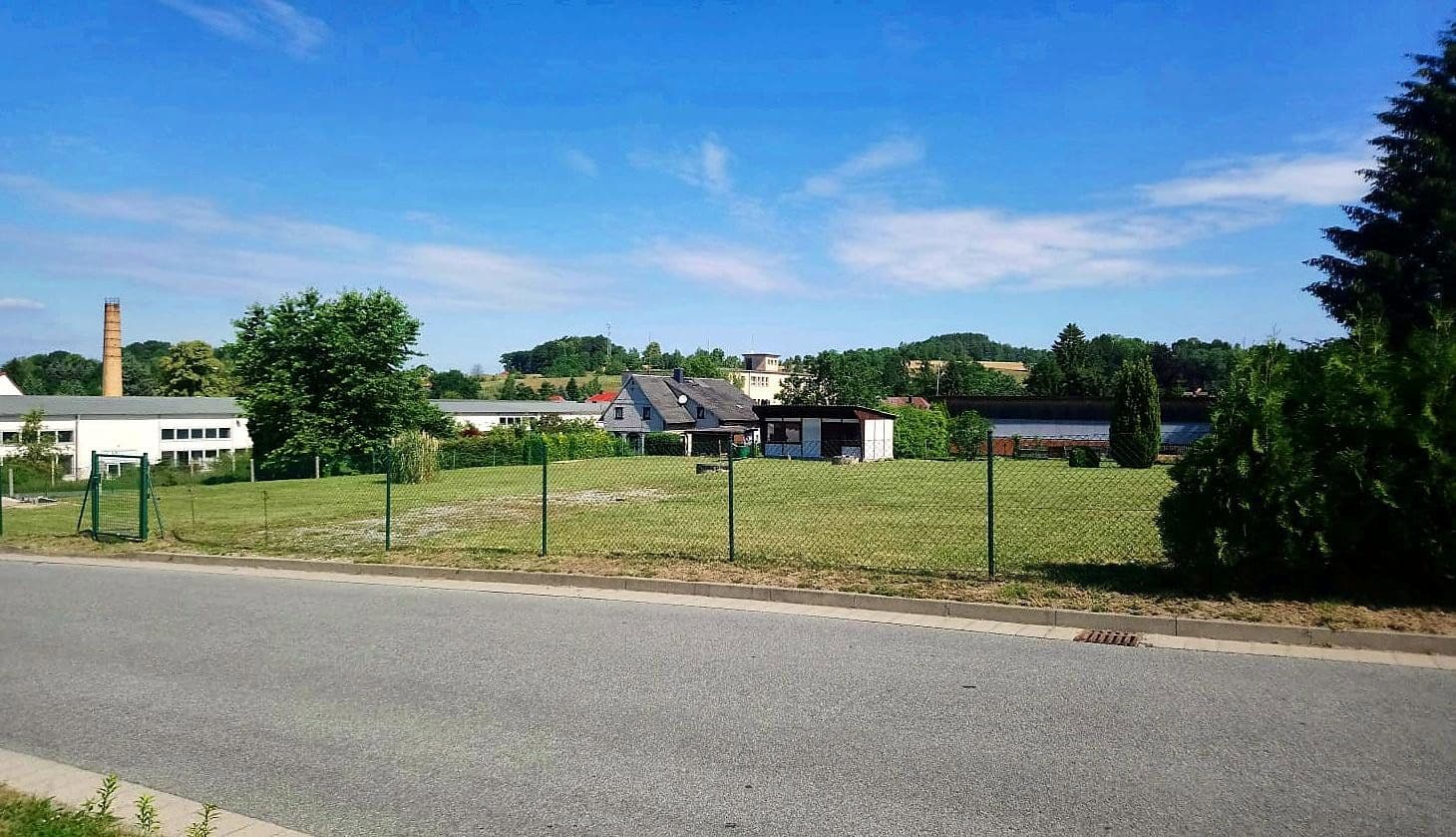 Prodej pozemku 2.147 m², Ebersbach-Neugersdorf, Sasko Prodej pozemku 2.147 m², Ebersbach-Neugersdorf, Sasko