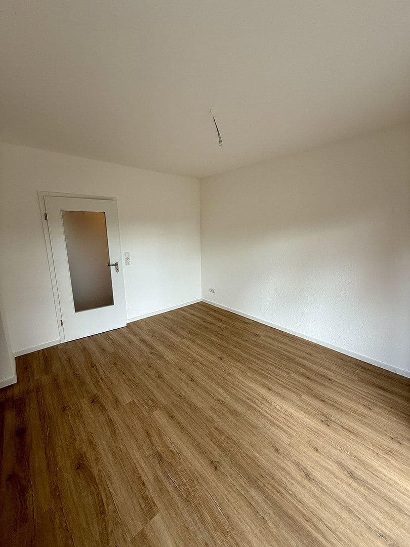 Pronájem bytu 4+1 78 m², Am Sportplatz 22, Bergheim, Severní Porýní-Vestfálsko Pronájem bytu 4+1 78 m², Am Sportplatz 22, Bergheim, Severní Porýní-Vestfálsko