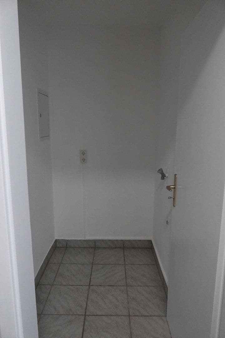 Prodej bytu 3+1 84 m², Am Feldrand 8, Niefern-Öschelbronn, Bádensko-Württembersko Prodej bytu 3+1 84 m², Am Feldrand 8, Niefern-Öschelbronn, Bádensko-Württembersko