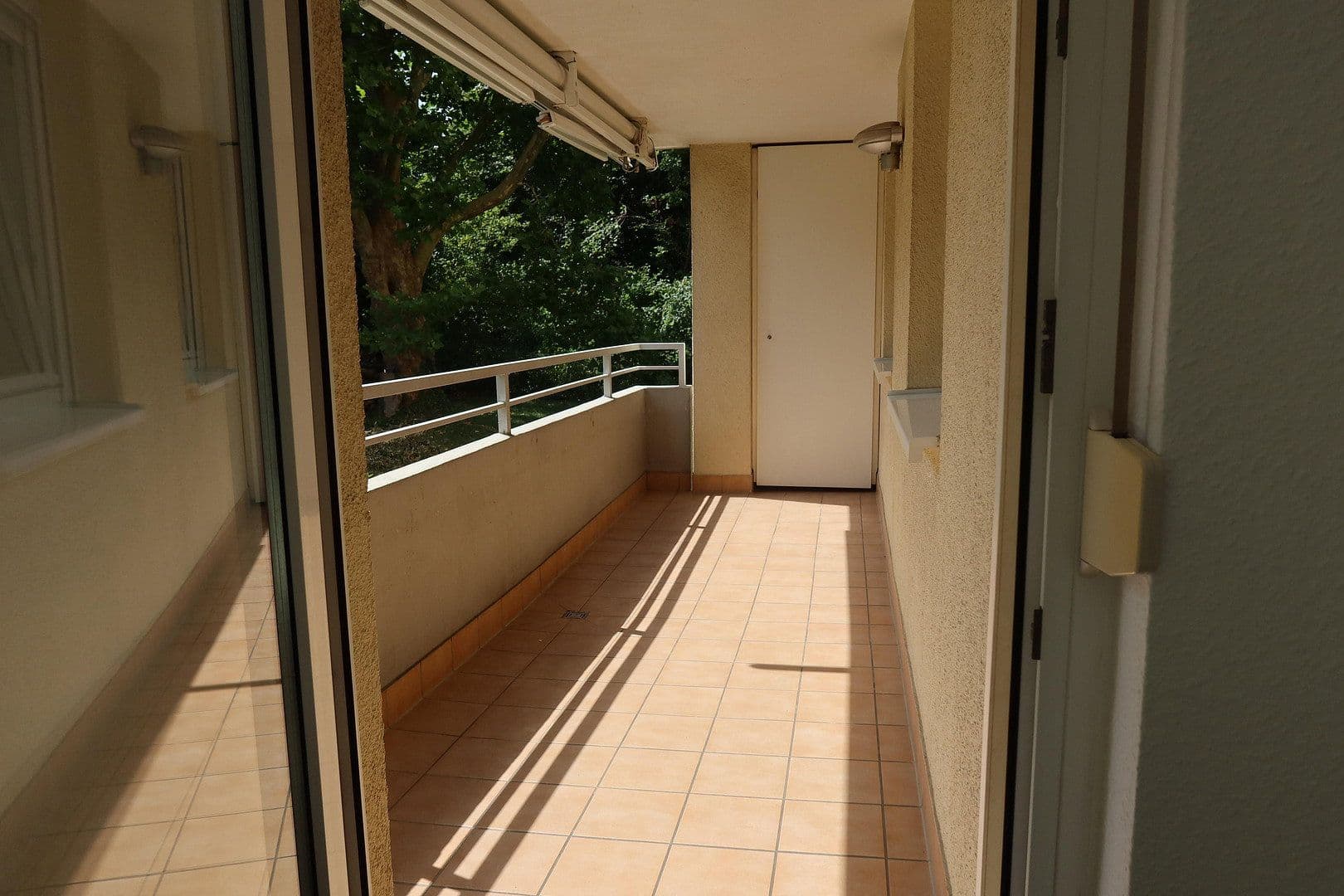 Prodej bytu 3+1 84 m², Am Feldrand 8, Niefern-Öschelbronn, Bádensko-Württembersko Prodej bytu 3+1 84 m², Am Feldrand 8, Niefern-Öschelbronn, Bádensko-Württembersko