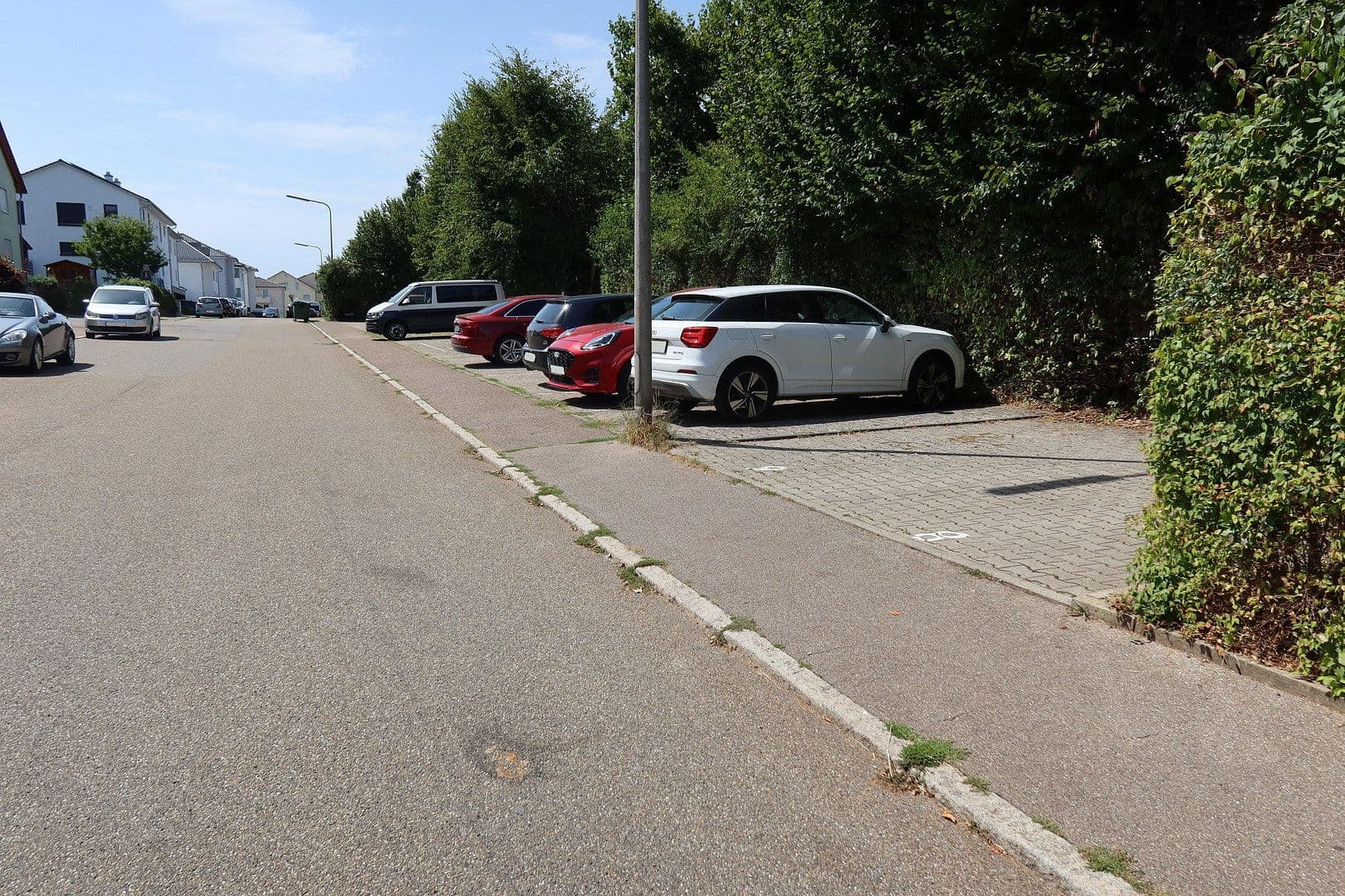 Prodej bytu 3+1 84 m², Am Feldrand 8, Niefern-Öschelbronn, Bádensko-Württembersko Prodej bytu 3+1 84 m², Am Feldrand 8, Niefern-Öschelbronn, Bádensko-Württembersko