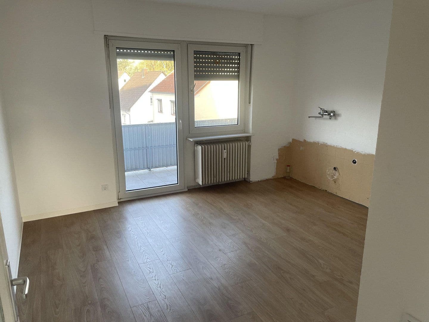 Pronájem bytu 3+1 80 m², Saarbrücker Str., Heusweiler, Země Sársko Pronájem bytu 3+1 80 m², Saarbrücker Str., Heusweiler, Země Sársko
