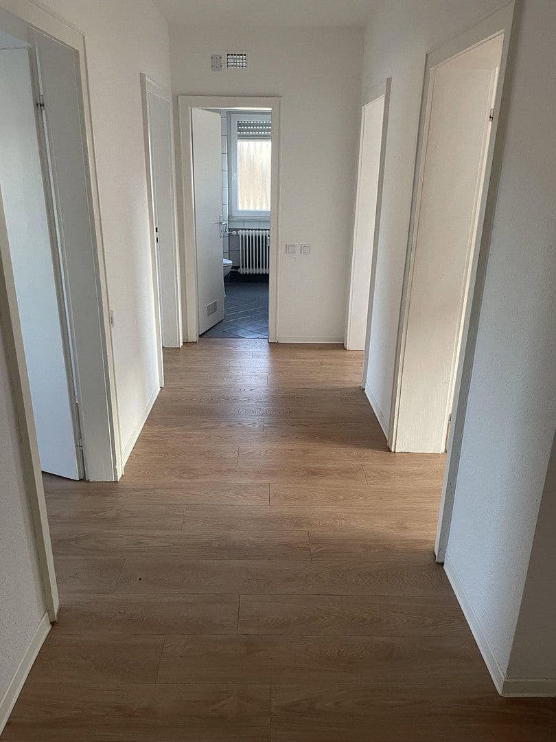 Pronájem bytu 3+1 80 m², Saarbrücker Str., Heusweiler, Země Sársko Pronájem bytu 3+1 80 m², Saarbrücker Str., Heusweiler, Země Sársko