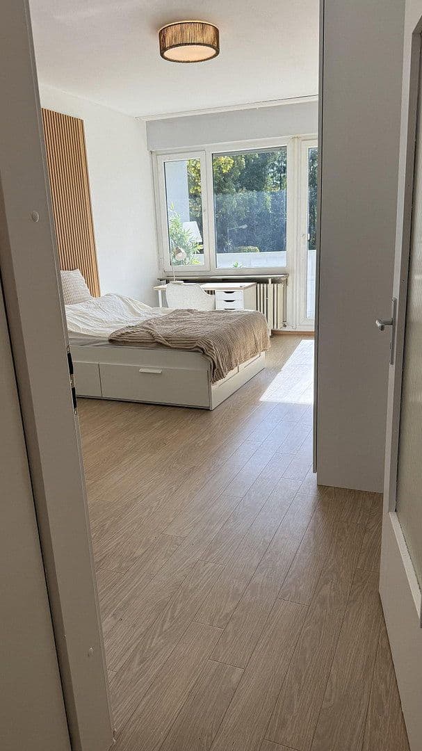 Pronájem bytu 1+1 35 m², Sankt Johann 6, Erlangen, Bavorsko Pronájem bytu 1+1 35 m², Sankt Johann 6, Erlangen, Bavorsko