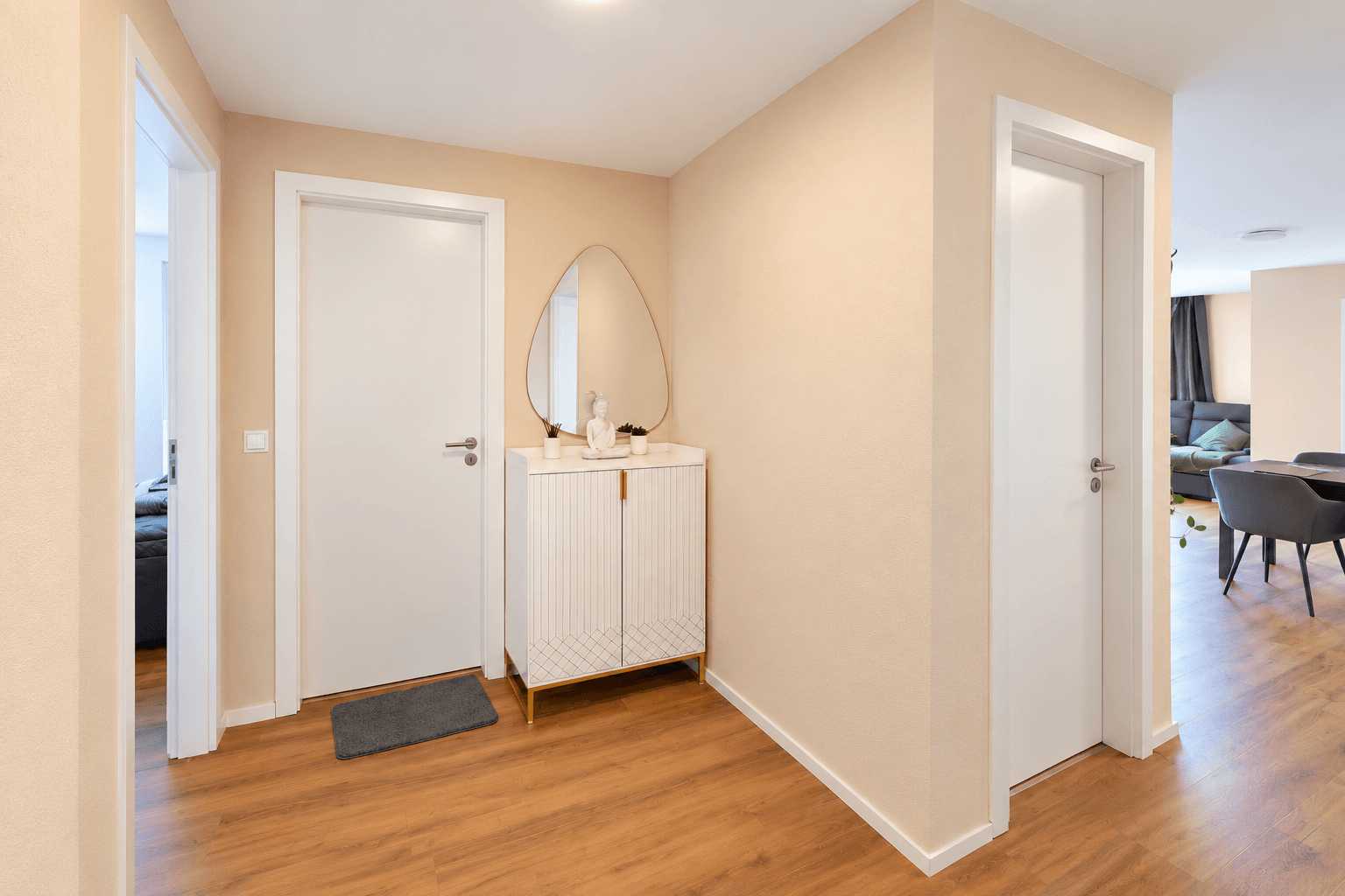 Prodej bytu 3+1 98 m², Leutenbach, Bádensko-Württembersko Prodej bytu 3+1 98 m², Leutenbach, Bádensko-Württembersko