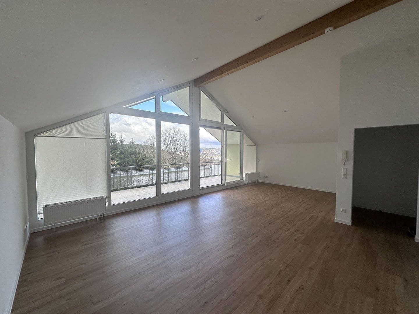 Pronájem bytu 5+1 91 m², Pellingerstrasse 115a, Trier, Porýní-Falc Pronájem bytu 5+1 91 m², Pellingerstrasse 115a, Trier, Porýní-Falc