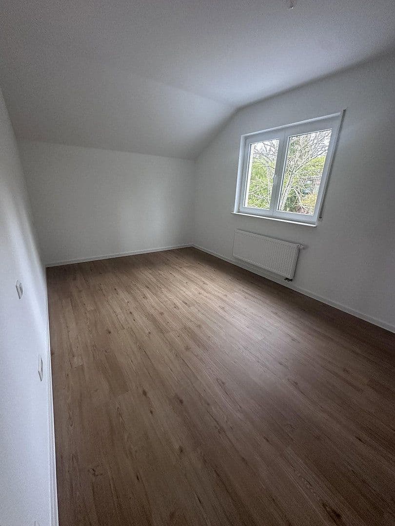 Pronájem bytu 5+1 91 m², Pellingerstrasse 115a, Trier, Porýní-Falc Pronájem bytu 5+1 91 m², Pellingerstrasse 115a, Trier, Porýní-Falc