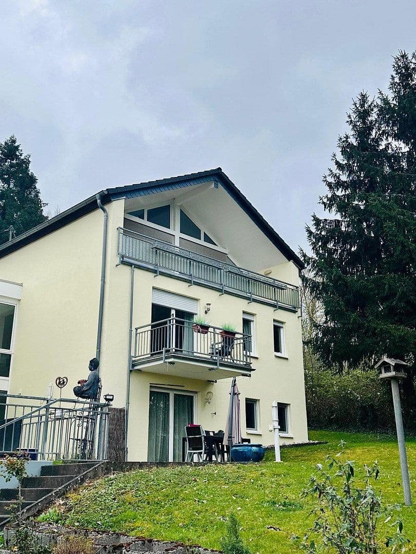 Pronájem bytu 5+1 91 m², Pellingerstrasse 115a, Trier, Porýní-Falc Pronájem bytu 5+1 91 m², Pellingerstrasse 115a, Trier, Porýní-Falc