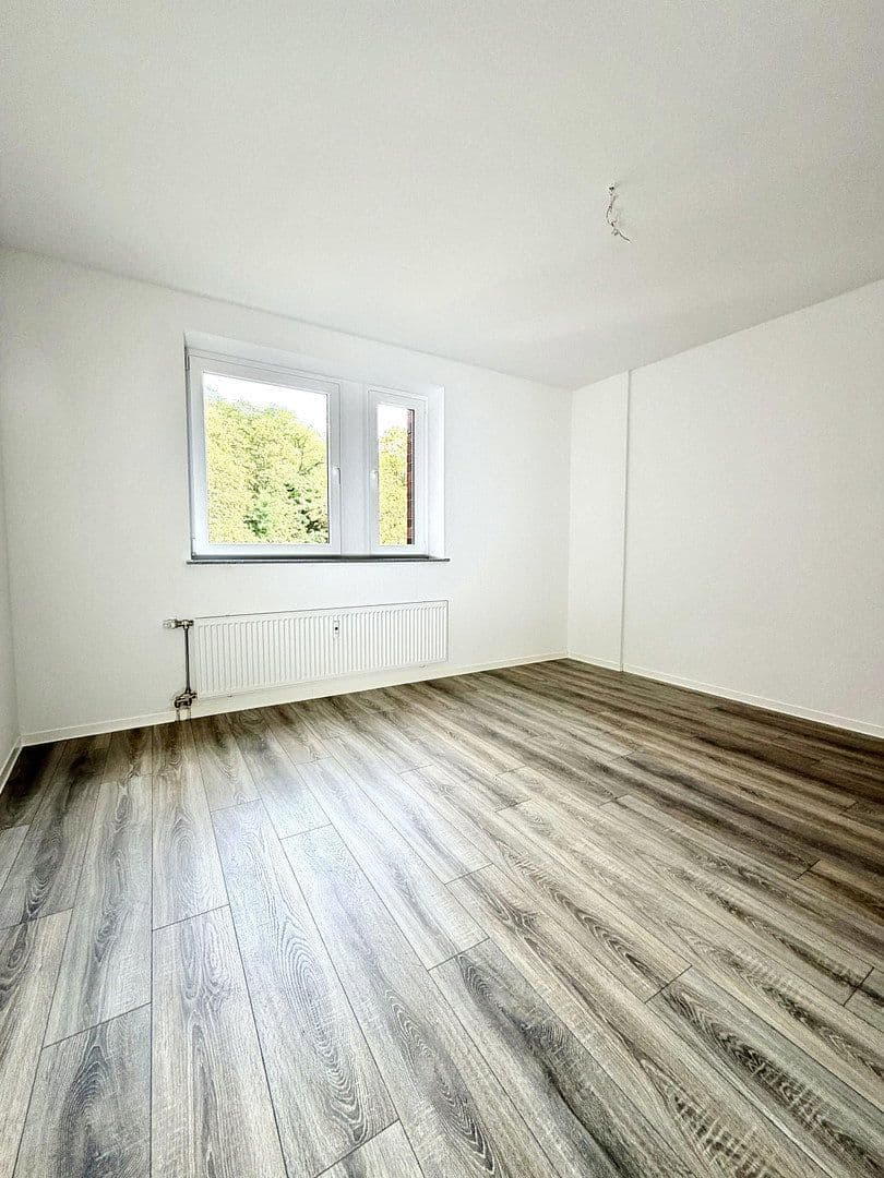 Pronájem bytu 2+1 62 m², Torfbruchstrasse 107, Düsseldorf, Severní Porýní-Vestfálsko Pronájem bytu 2+1 62 m², Torfbruchstrasse 107, Düsseldorf, Severní Porýní-Vestfálsko