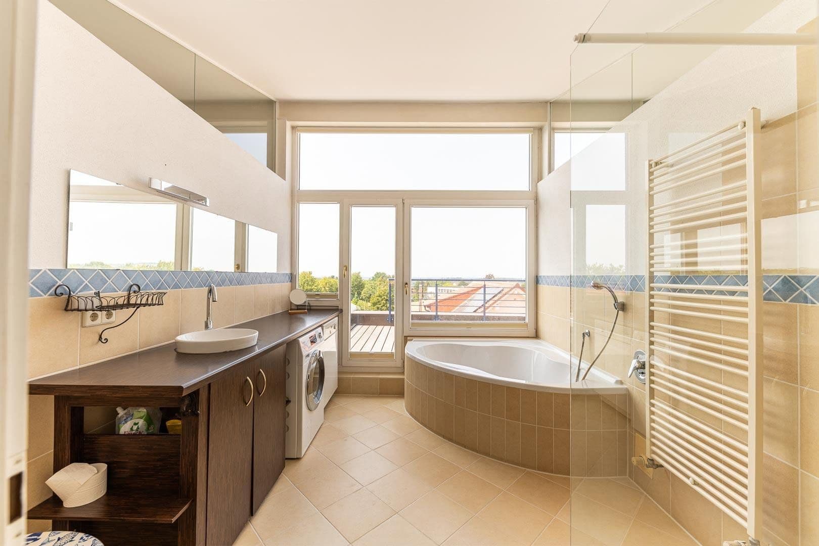 Prodej domu 196 m², pozemek 590 m², Thiviersstr. 4, Östringen, Bádensko-Württembersko Prodej domu 196 m², pozemek 590 m², Thiviersstr. 4, Östringen, Bádensko-Württembersko