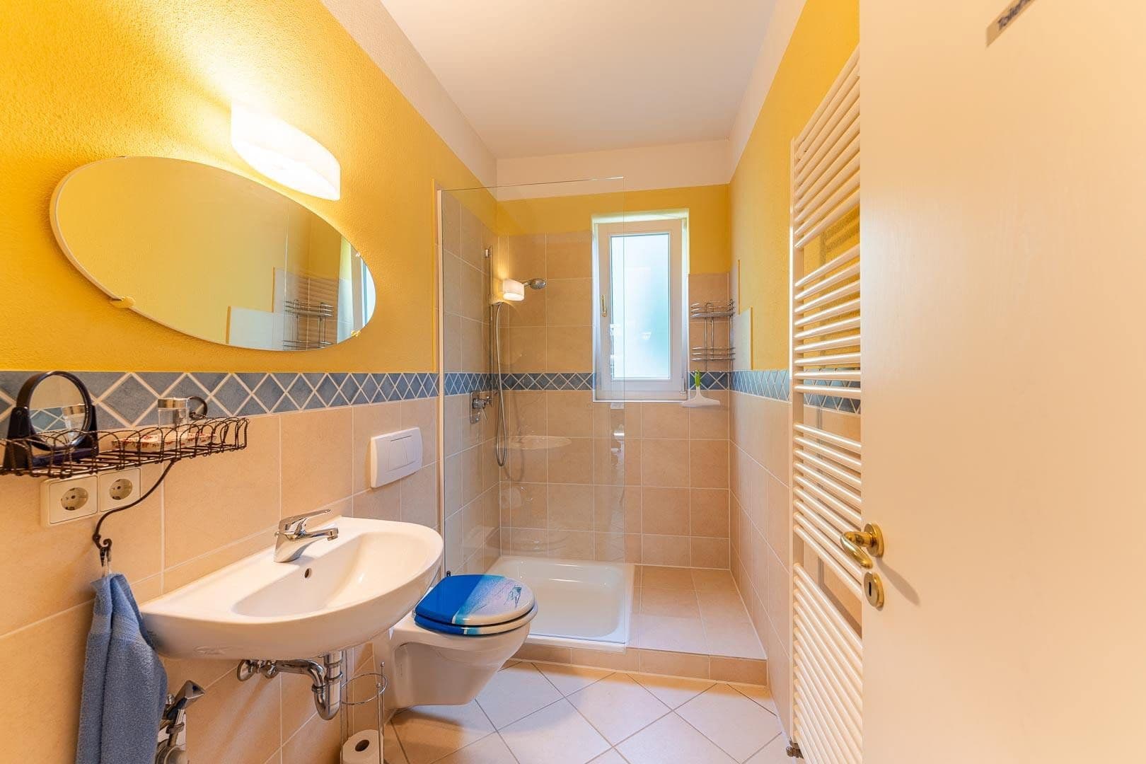 Prodej domu 196 m², pozemek 590 m², Thiviersstr. 4, Östringen, Bádensko-Württembersko Prodej domu 196 m², pozemek 590 m², Thiviersstr. 4, Östringen, Bádensko-Württembersko