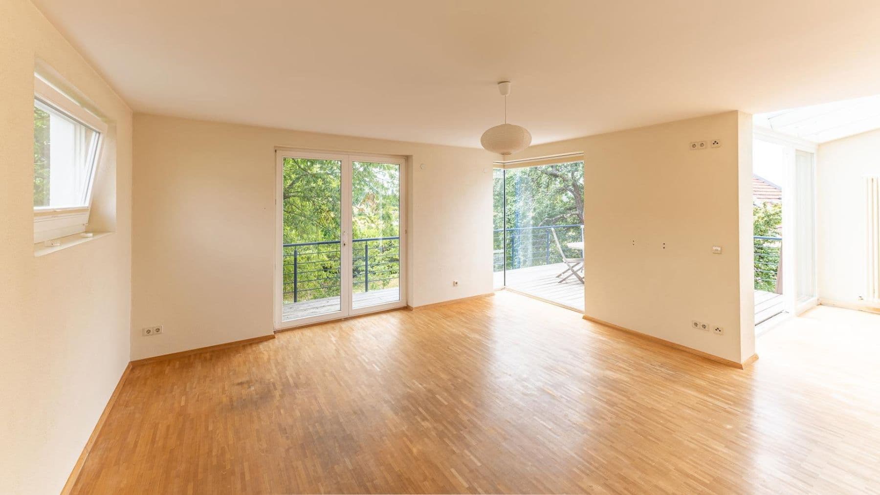 Prodej domu 196 m², pozemek 590 m², Thiviersstr. 4, Östringen, Bádensko-Württembersko Prodej domu 196 m², pozemek 590 m², Thiviersstr. 4, Östringen, Bádensko-Württembersko