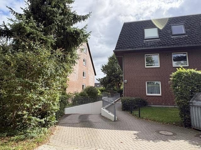 Prodej bytu 2+1 61 m², Bergstedter Chaussee 196, Hamburg, Hamburg Prodej bytu 2+1 61 m², Bergstedter Chaussee 196, Hamburg, Hamburg