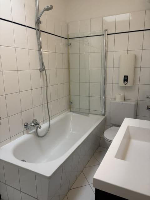 Prodej bytu 2+1 61 m², Bergstedter Chaussee 196, Hamburg, Hamburg Prodej bytu 2+1 61 m², Bergstedter Chaussee 196, Hamburg, Hamburg