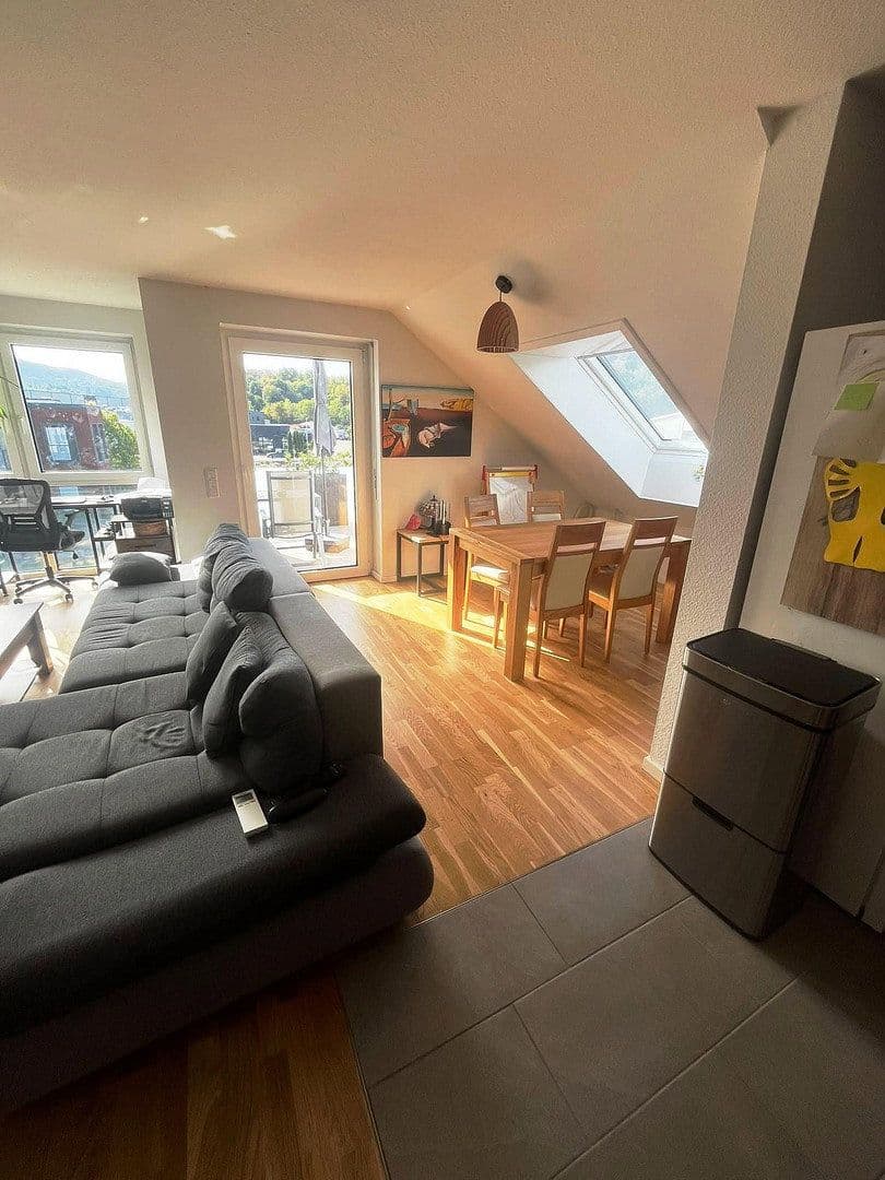 Pronájem bytu 3+1 84 m², Gaggenau, Bádensko-Württembersko Pronájem bytu 3+1 84 m², Gaggenau, Bádensko-Württembersko