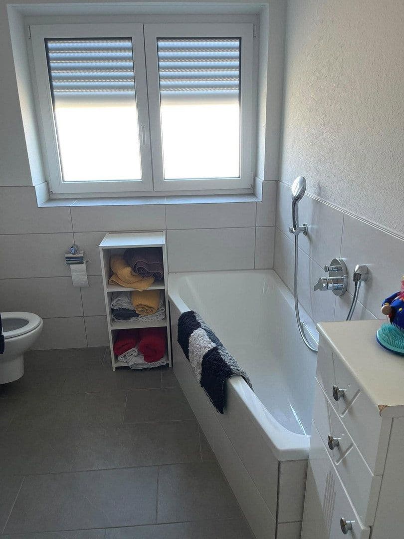 Pronájem bytu 3+1 84 m², Gaggenau, Bádensko-Württembersko Pronájem bytu 3+1 84 m², Gaggenau, Bádensko-Württembersko