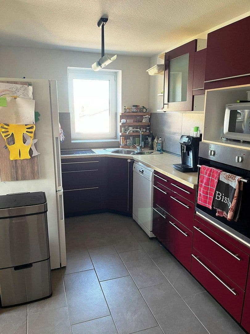 Pronájem bytu 3+1 84 m², Gaggenau, Bádensko-Württembersko Pronájem bytu 3+1 84 m², Gaggenau, Bádensko-Württembersko