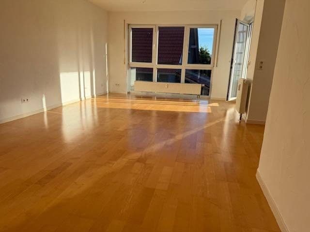 Pronájem bytu 3+kk 72 m², Kusterdingen, Bádensko-Württembersko Pronájem bytu 3+kk 72 m², Kusterdingen, Bádensko-Württembersko