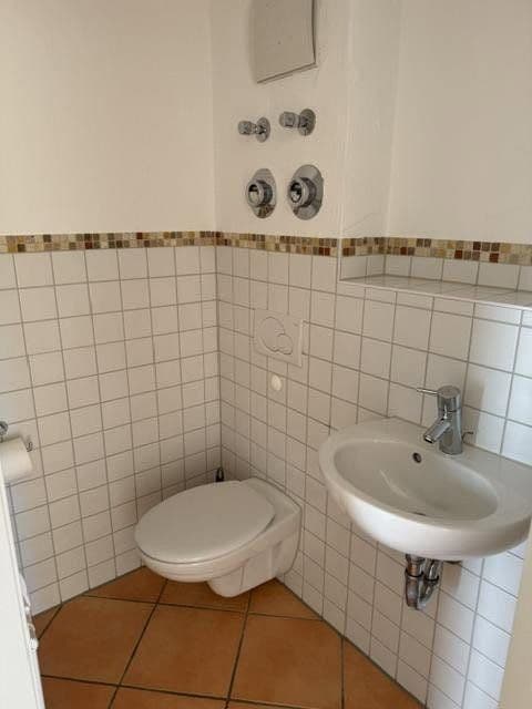 Pronájem bytu 3+kk 72 m², Kusterdingen, Bádensko-Württembersko Pronájem bytu 3+kk 72 m², Kusterdingen, Bádensko-Württembersko