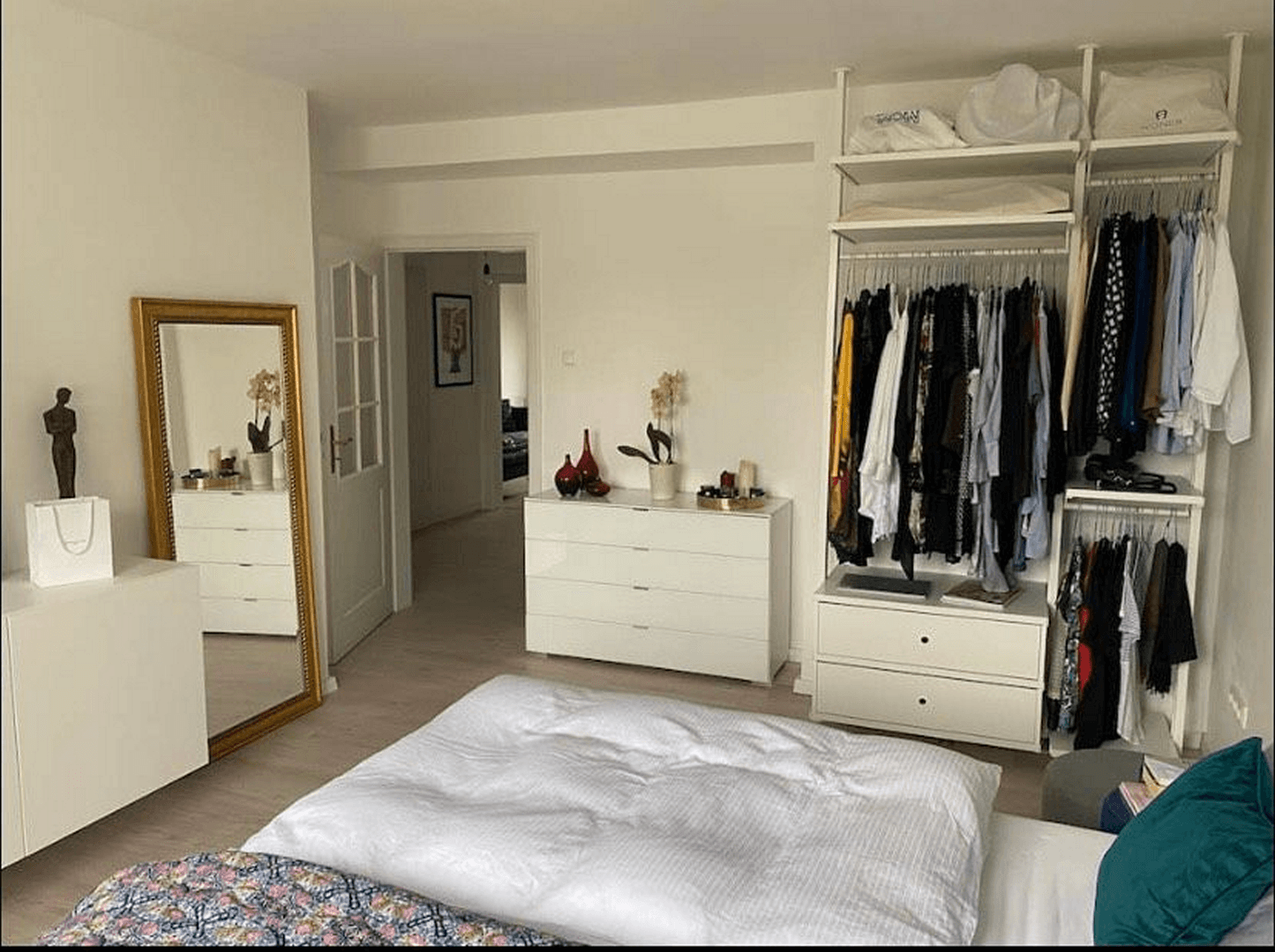 Pronájem bytu 2+1 60 m², Düsseldorf, Severní Porýní-Vestfálsko Pronájem bytu 2+1 60 m², Düsseldorf, Severní Porýní-Vestfálsko