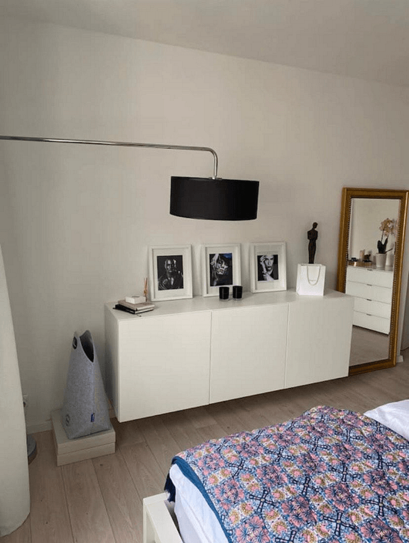 Pronájem bytu 2+1 60 m², Düsseldorf, Severní Porýní-Vestfálsko Pronájem bytu 2+1 60 m², Düsseldorf, Severní Porýní-Vestfálsko